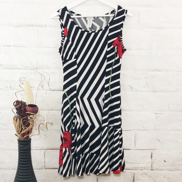 Black and White Striped Dress - Picture 2 of 5